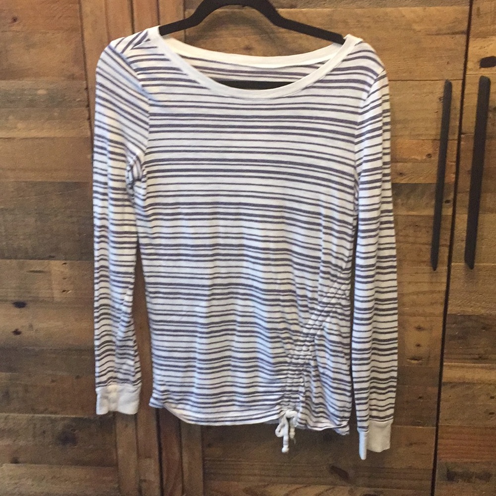 Pre-Loved Three Dots Long-Sleeve Ruched Tee - Sz S